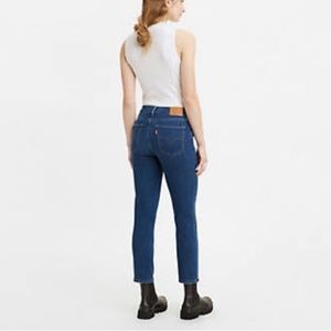 Levi’s high rise crop 24